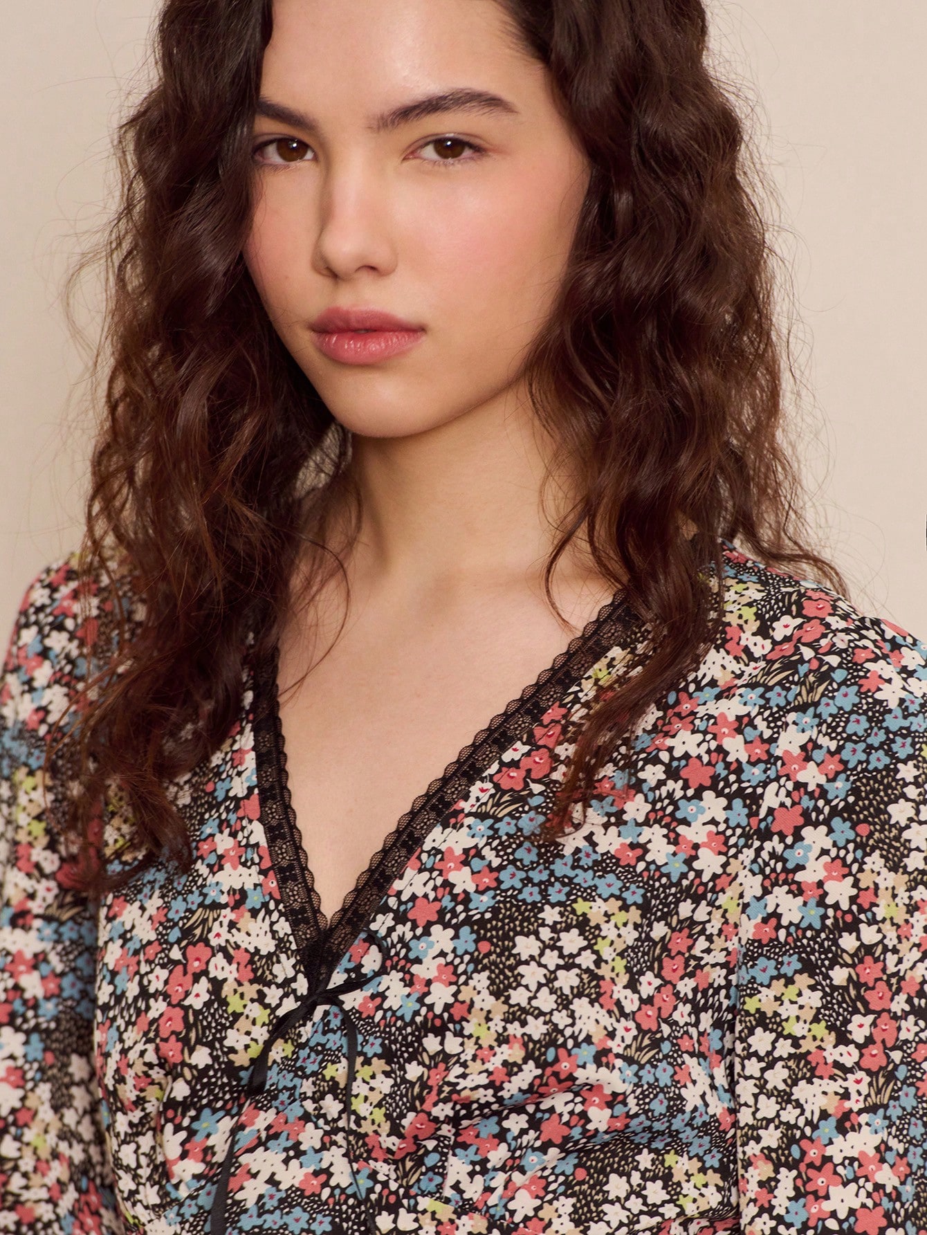 Floral Vintage Style Print Long Sleeve Smock Dress With Lace Trim Detail Spring Summer French Style Parisian Style Flower Dress Woman Ditsy Floral Dress Long Sleeve Dresses Woman Women's Floral Long Sleeve Mini Dress