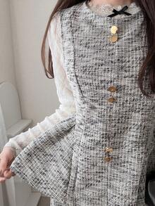 FRIFUL Women's Plaid Button Design Vest And Shorts Casual 2 Pieces Set - Black and White - View 6