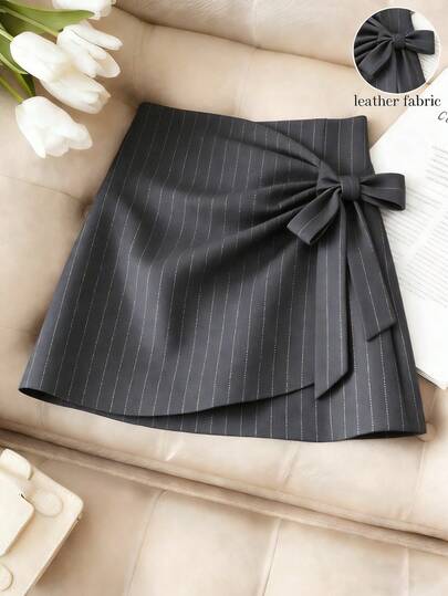 Franclia Women's Spring And Summer Gray And White Striped Skirt With Soft And Comfortable Fabric, Tie Waist, Slim Fit And Double-Layer Hem. A Versatile Double-Layer Skirt For Daily Commuting, A Must-Have Skirt For Women's Summer Outfits Summer Skirt Outfit Elegant Party Skirt Women's Beach Outfit Skirt Women's Vacation Outfit Skirt Women's Holiday Skirt Casual Skirt For Women Formal Attire Skirt For Women Striped Skirt Grey Skirt Belt Skirt Bow Skirt Tie Skirt Business Skirts Elegant Skirt