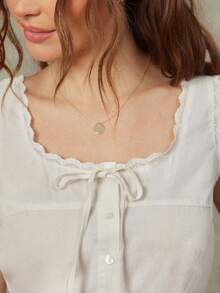 WESTFADE 圆领系带前襟褶裥纽扣上衣，100%纯棉拼接镂空面料，适合春季、度假、夏季、海滩、音乐节、乡村音乐节、科切拉音乐节、休闲场合穿着，可爱又百搭，适合波西米亚风、纳什维尔、牛仔、牛仔竞技、乡村音乐会等各种场合，也适合农贸市场等场合。 - 白色 - 查看 3