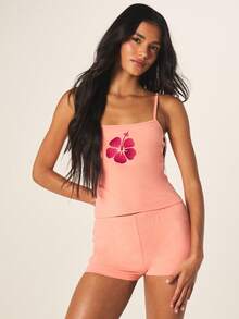 MISSGUIDED Conjunto de pijama con parte superior tipo camiseta y shorts cortos con estampado de hibisco, base de color rosa coral y gráficos florales bordados - Naranja - Ver 1