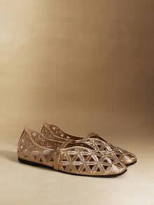 Rosivie Sepatu Loafer Slip-On Kasual Wanita dengan Desain Gesper dan Bagian Dalam Berongga - Emas 1 - View 3