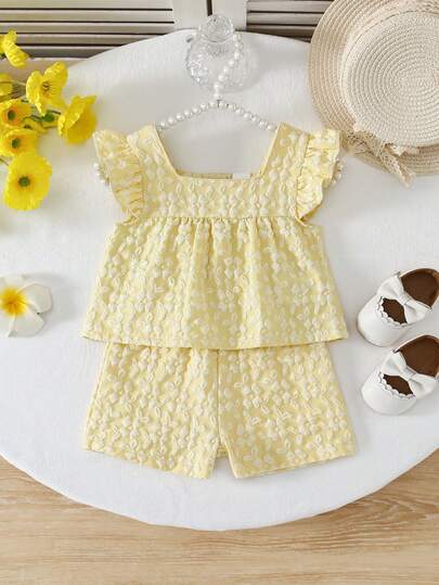 SHEIN Playful Pals Set de 2 piezas de blusa con cuello de jacquard floral 3D y shorts para niñas bebés de 0 a 3 años, elegante y dulce, para primavera/verano