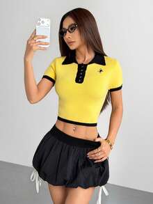 SHEIN 春夏新款翻领纽扣短袖撞色滚边提花修身休闲女式套头毛衣 - 彩色 - 查看 3