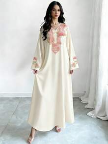 Al Najma 花卉植物条纹领口搭配同色系花卉印花时尚V领女士长袖连衣裙，优雅阿拉伯风格服装，春夏款 - 彩色 - 查看 4