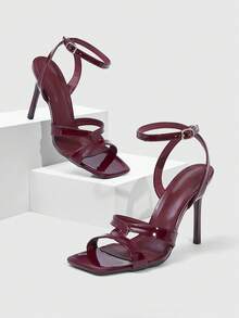 CUCCOO SZL 酒红色漆皮方头交叉踝扣细高跟凉鞋，适合职场通勤、约会、派对等场合，展现女性气质的鞋履 - 鏡酒紅色 - 查看 3