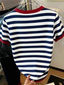 Áo thun ngắn tay in hình tôm hùm kẻ sọc kỹ thuật số dành cho bé gái tuổi teen, kiểu dáng thoải mái và năng động, thích hợp cho mùa xuân/hè, thời trang, phù hợp cho các hoạt động ngoài trời, dã ngoại, chụp ảnh đường phố, ở nhà, đi học, lễ hội, làm quà tặng. - trắng - Xem 4