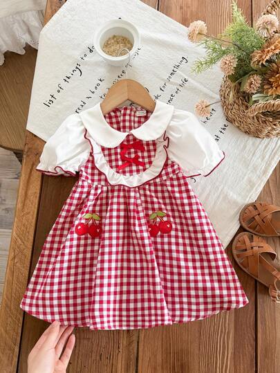 SHEIN Buy One Get One Free With 2-Pack Baby Girl Fit Headbands, Cute Summer Red And White Plaid Strawberry Pattern Ruffle Short-Sleeved Doll Collar Dress Headband, Comfortable And Casual Versatile Fashion For Everyday Use, Suitable For Birthday Parties, Evening Parties, Performances, Weddings, Baptisms, Opening Ceremonies, Indoor And Outdoor, Daily Use, Sports, Play, Parties, Photo Shoots, Vacations, Festivals, Suitable For Spring, Summer And Autumn