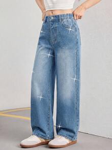 SHEIN Jeans de mezclilla para niñas preadolescentes, nueva colección de verano, casual y cómoda, mezclilla lavada en color azul claro, con aplicaciones de rhinestones, silueta de pierna ancha, tela de algodón suave, adecuada para uso diario, escuela, transporte, reuniones - Azul lavado medio - Ver 5
