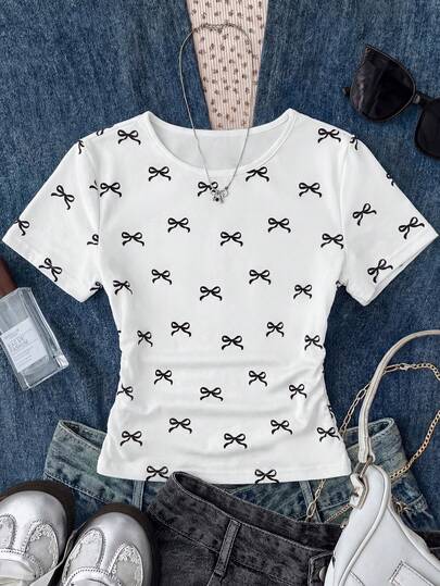 SHEIN 少女白色针织休闲简约波点印花褶皱腰部短款上衣，适合春夏穿着，休闲个性风格，日常百搭。