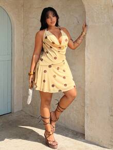 Rustia 大码女士优雅波点垂褶领口系带腰部荷叶边休闲度假连衣裙 - 黃色 - 查看 5