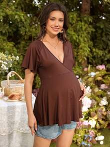 SHEIN Camiseta casual de maternidad con cuello en V y mangas con volantes de unicolor para mujeres - Marrón - Ver 7