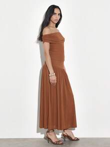 KSTM Off Shoulder Brown Wide Waistband Maxi Dress With Ruched Bodice And Flowing A-Line Silhouette For Evening Occasions - Brown - View 5