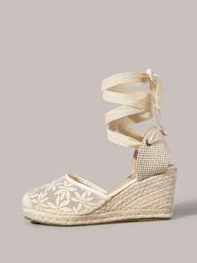 Styleloop Women's Straw Rope Embroidered High Heel Sandals Holiday Travel Essential Boho Cowgirl Outfit - Apricot - View 3