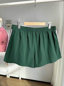 Comfortcana Plus Size Women Retro Sports Style Casual Brown Contrast Stripe Shorts - Green - View 4