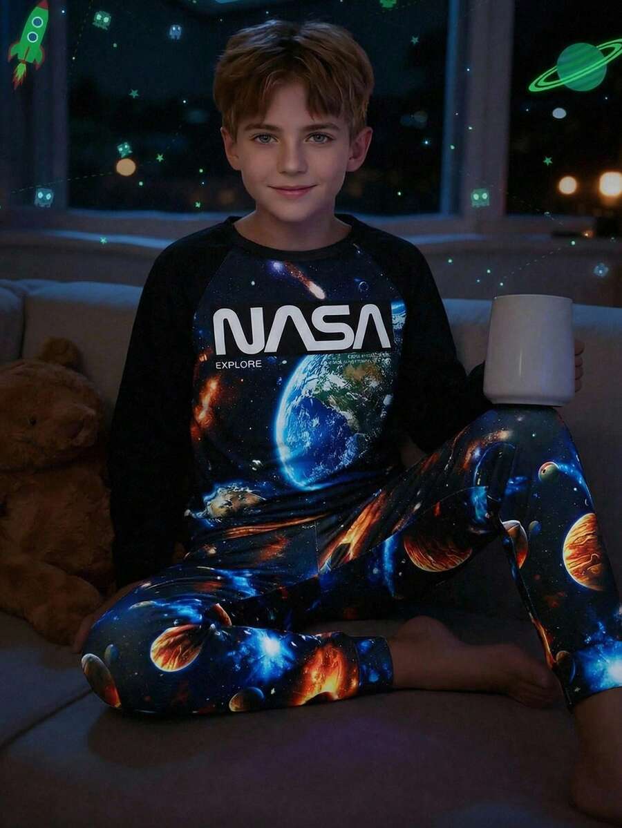 SHEIN 2 piezas Conjunto de pijama casual de manga larga y cuello redondo con estampado espacial, ajuste holgado para niños/preadolescentes, ropa de dormir cómoda de punto