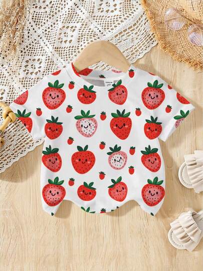 女婴休闲可爱草莓印花短袖圆领T恤，适合春、夏、秋、冬四季穿着。