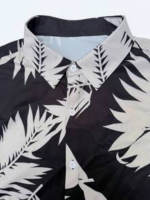 Manfinity Swimmode 男士热带植物印花短袖衬衫和短裤沙滩套装 - 彩色 - 查看 4