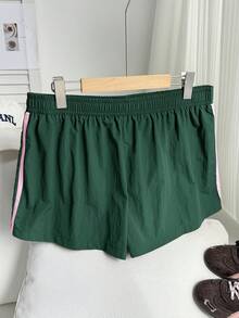 Comfortcana Plus Size Women Retro Sports Style Casual Brown Contrast Stripe Shorts - Green - View 2