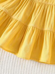 SHEIN Playful Pals 2026春夏柔软舒适面料时尚单品，SS26度假旅行必备，女童两件套休闲学院风短袖上衣和吊带裙套装，适合夏季度假穿着 - 黃色 - 查看 8