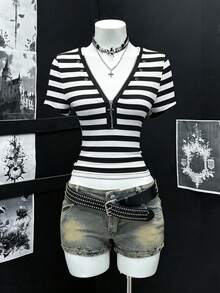 StreetHx 女士时尚黑白条纹V领T恤 - 黑與白 - 查看 1