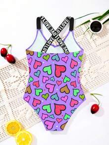 SHEIN 女童泳衣 小女孩连体泳衣 小女孩连体泳衣 可爱紫色爱心印花针织面料吊带连体泳衣 交叉吊带连体无袖三角裤 时尚休闲精致女士适合游泳 适合夏季度假海滩游泳池夏季派对休闲度假 女童连体泳衣 泳装 10岁青少年荧光泳衣 青少年豹纹泳衣 儿童长款泳衣 连体儿童沙滩装 儿童连体坦克泳衣 儿童泳装 - 紫色 - 查看 2