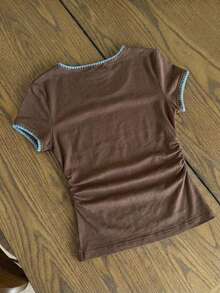 SHEIN EZwear 3件套女士休闲简约方领舒适撞色贝壳花纹刺绣T恤，时尚百搭，适合外出、街头风、搭配和度假穿着 - 彩色 - 查看 6
