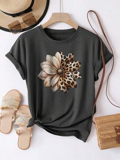 EMERY ROSE Plus Size Women Short Sleeve Round Neck T-Shirt With Sunflower And Leopard Print