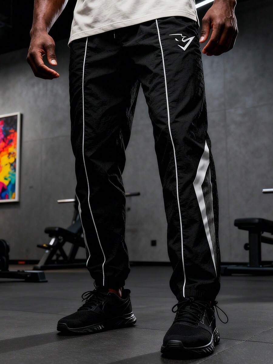 GymBeat 男士几何印花梭织运动裤 - 黑色 - 查看 1