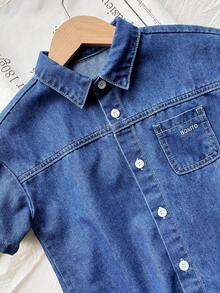 SHEIN Toddler Boys' Casual Denim Set, New Fashion Simple Versatile Pocket Letter Print Design, Blue Washed Denim Outfit - Blue - View 4
