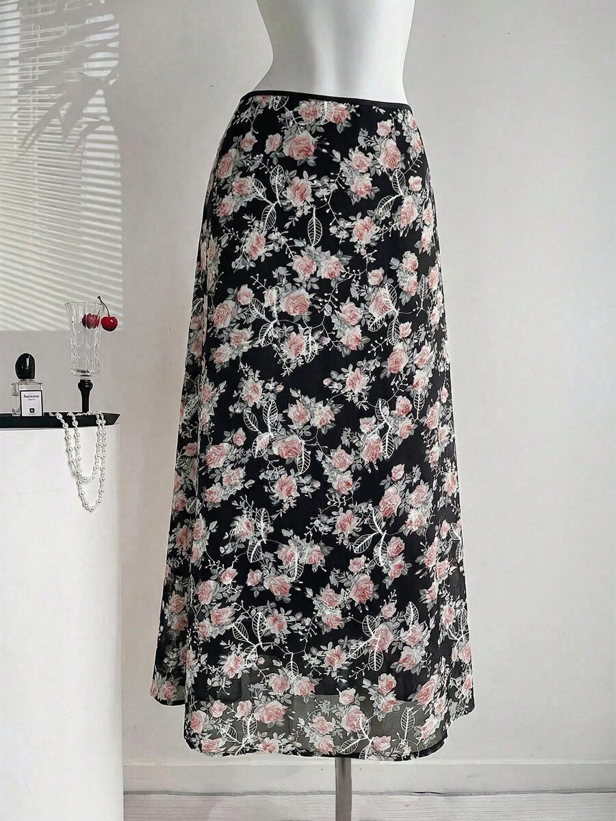 Rometta Plus Size Elegant Floral Print A-Line Skirt - Black - View 1