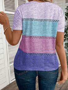 EMERY ROSE Áo thun nữ cỡ lớn cổ chữ V tay ngắn phối màu tương phản, in họa tiết. - Nhiều màu - Xem 2