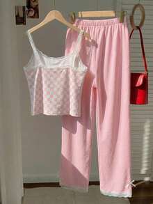 SHEIN EZwear 2026夏季新款女士休闲粉色蕾丝边吊带格纹上衣搭配粉色条纹裤两件套，返校季米黄色两件套，适合夏季、度假、音乐节等场合 - 彩色 - 查看 2