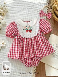 Cozy Pixies 新生女宝宝夏季可爱红白格子草莓图案彼得潘领连体衣，配发带 - 彩色 - 查看 4