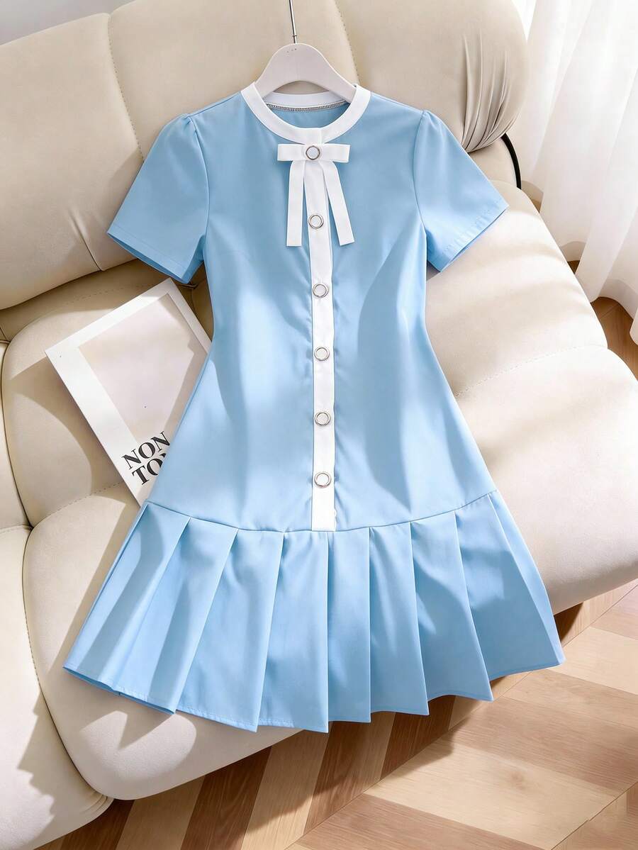 SHEIN 1件装少女夏季新款撞色领短袖褶皱设计蝴蝶结装饰简约甜美学院风连衣裙 - 藍色 - 查看 1