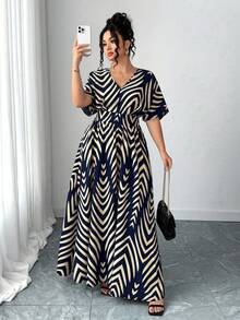 SHEIN CURVE+ Plus Size Multicolor Random Print V Neck Long Casual A Line Wrap Dress With Half Batwing Sleeves - Multicolor - View 4