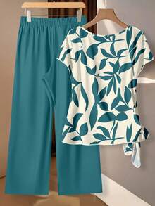 SHEIN Clasi 休闲复古优雅通勤百搭暖杏绿花卉印花图案，适合秋冬季节穿着。舒适宽松的圆领短袖衬衫配蝴蝶结和直筒裤两件套。 - 彩色 - 查看 4