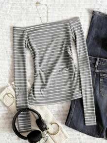 Glimmora 条纹数码印花时尚简约女式露肩长袖T恤，送朋友的礼物 - 彩色 - 查看 2