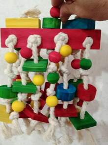 1 Juguete para Loro, Juguete Masticable y Frotable de Colores Vibrantes para Loros Medianos/Pequeños, para Aliviar el Aburrimiento, Suministros para Mascotas, Decoración de Jaula de Pájaros - Multicolor - Ver 6