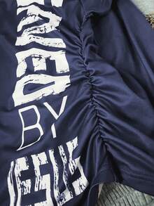 Glimmora 女士复古2000年代Polo领T恤，适合音乐节、校园和日常通勤穿着。休闲、简约、时尚，是送给朋友的绝佳礼物。 - 彩色 - 查看 3