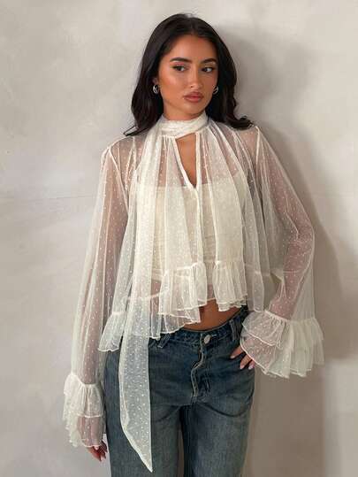 Glamine 米色刺绣针织衬衫，适合日常通勤、正式场合和休闲居家穿着。这款衬衫适合女性在夏季、春季、情人节、狂欢节、海滩、派对、生日、郊游、优雅度假、休闲、毕业季、时尚休闲通勤、商务办公、百搭日常休闲装以及都市教师职业优雅衬衫等场合穿着。