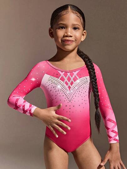 Young Girls' Gymnastics Leotard, Pink Long Sleeve Competition Gymnastics Uniform, Suitable For Training And Competition. Decorated With Shiny Rhinestones On The Front And Sleeves, Combining Stylish And Practical Design. Made Of Soft, Stretchy Fabric To Ensure Comfortable And Free Movement, An Ideal Choice For Gymnastics Practice, Training, And Competition.