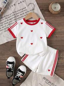 SHEIN Playful Pals 2件套，适合4-7岁女童，运动/可爱休闲风，红白撞色+爱心刺绣印花短袖T恤+短裤，轻薄面料，适合日常穿着、上学、休闲，春夏秋季皆宜。 - 彩色 - 查看 4