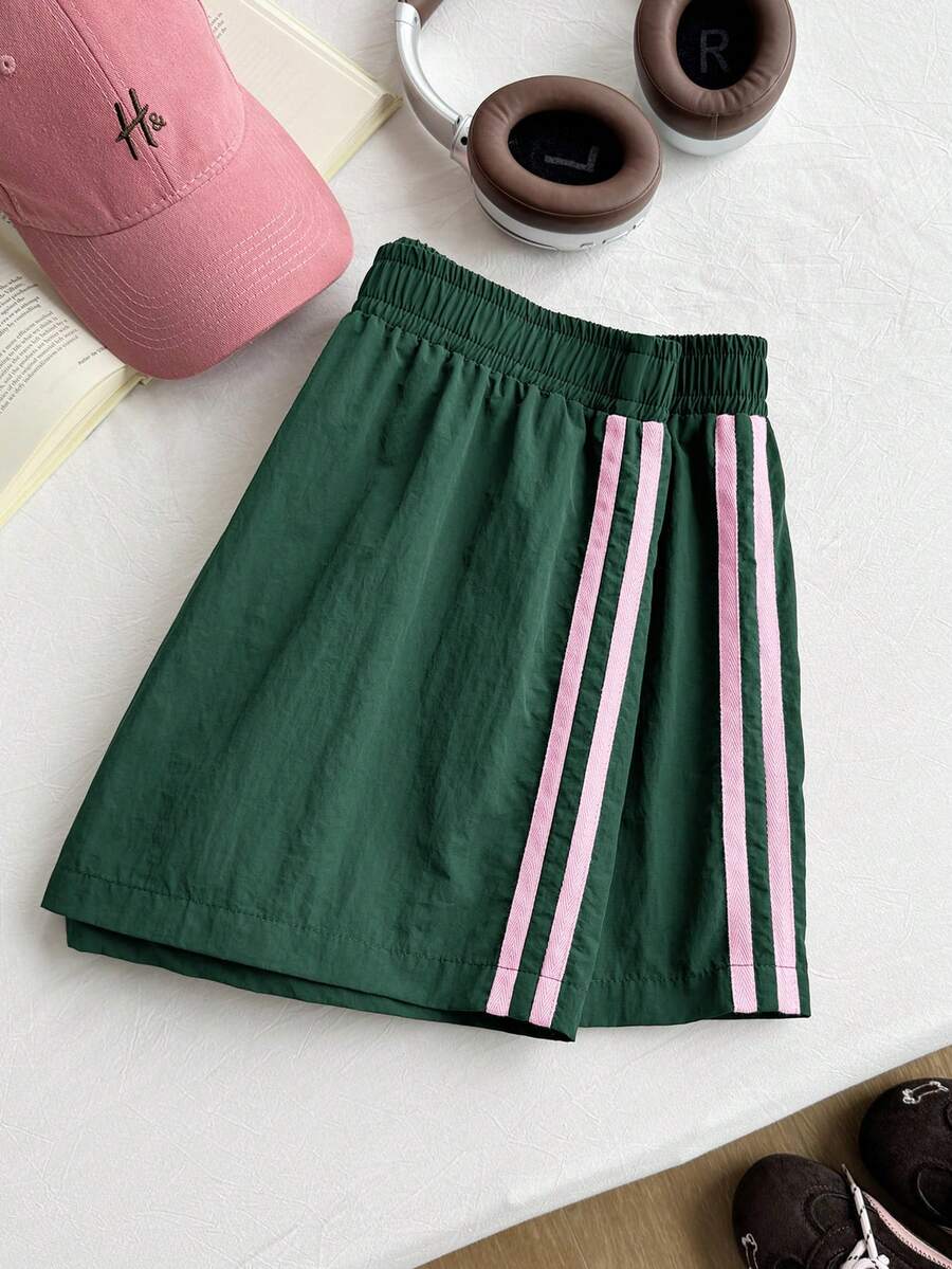 Comfortcana Plus Size Women Retro Sports Style Casual Brown Contrast Stripe Shorts - Green - View 1
