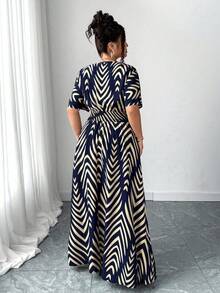 SHEIN CURVE+ Plus Size Multicolor Random Print V Neck Long Casual A Line Wrap Dress With Half Batwing Sleeves - Multicolor - View 2