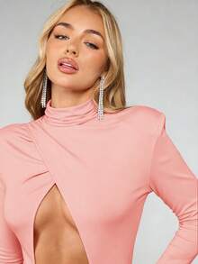 MISSGUIDED 性感高领露胸长袖褶皱迷你连衣裙，适合派对、鸡尾酒会、夜店等场合。 - 粉色 - 查看 5