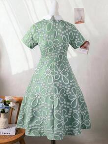 SHEIN 菱形领，提花织纹面料，法式A字长裙，优雅高腰修身，时尚优雅，适合少女夏季穿着的中长连衣裙，女士夏季连衣裙，彼得潘领连衣裙，短袖连衣裙，印花连衣裙 - 綠色 - 查看 2