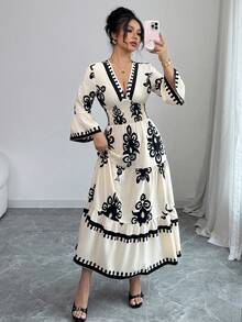 Selianne 2025 春夏新款欧美花卉复古印花深 V 领收腰 A 字形连衣裙 - 彩色 - 查看 4