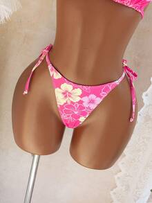 Bellisia 三件套夏季度假印花露背比基尼上衣、系带比基尼下装和蛋糕裙罩衫泳衣套装 - 彩色 - 查看 3