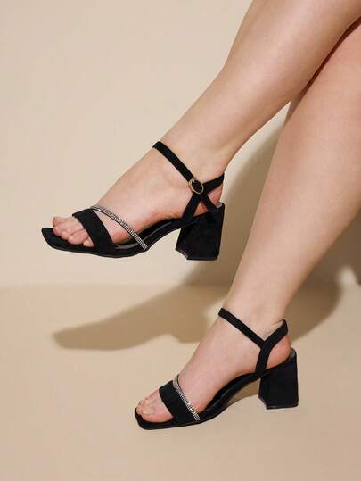 CUCCOO CURVES 女鞋 宽楦 时尚方头粗跟 黑色踝带水钻饰带 简约经典 日常舒适 加厚高跟女凉鞋 大码